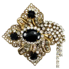 #892p Jet, Rhinestone & Gold Tone Filigree Vintage Pin