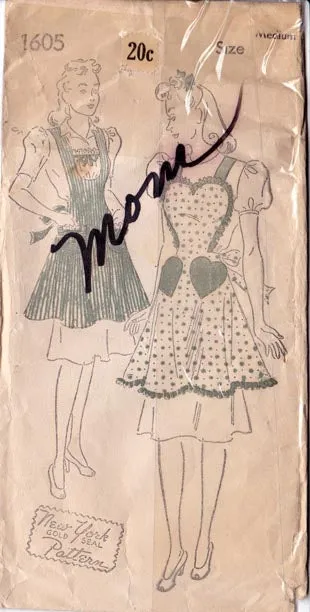 1939 Aprons, Original New York 1605 34" to 36" bust