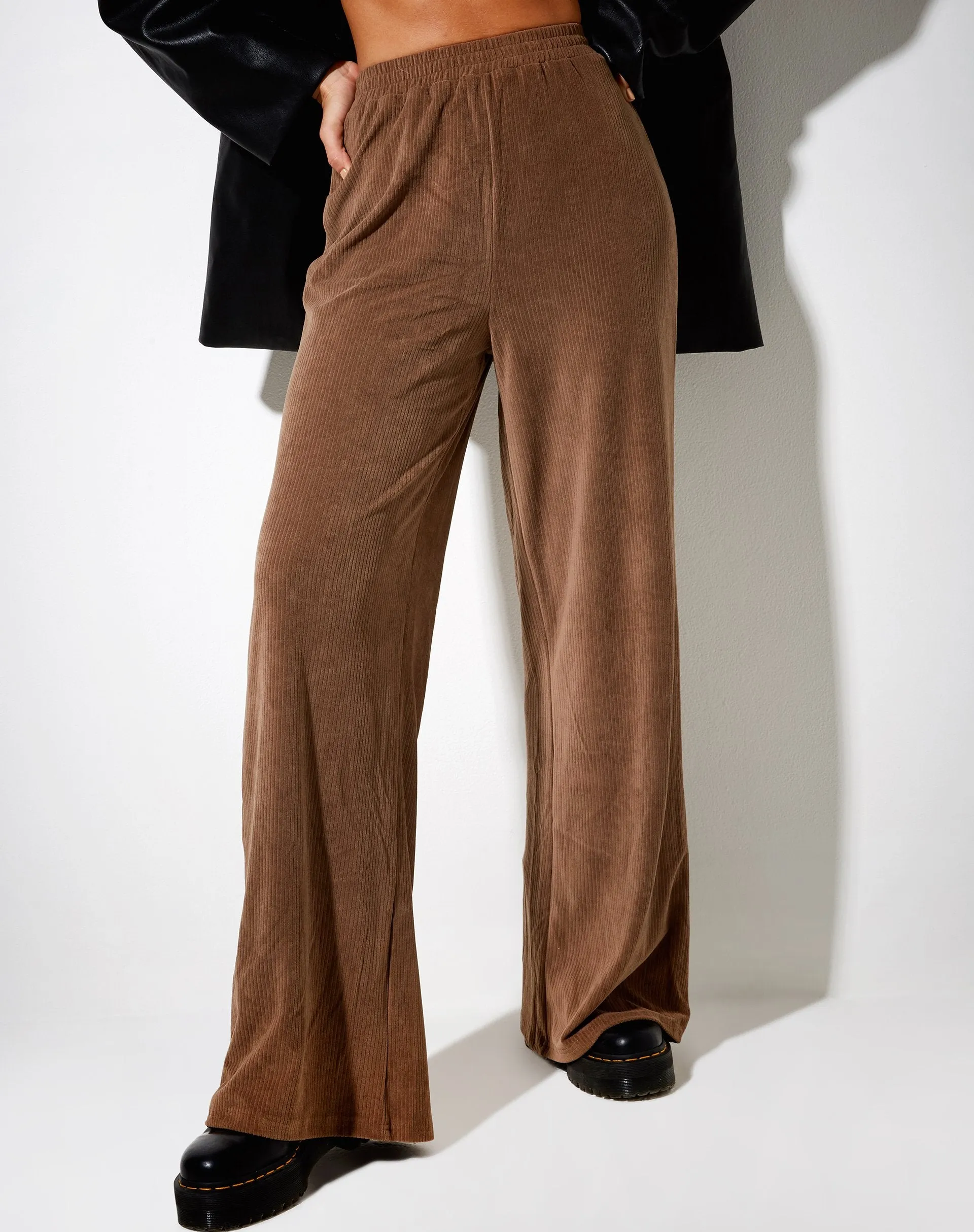 Obeli Trouser in Velvet Rib Tan Brown