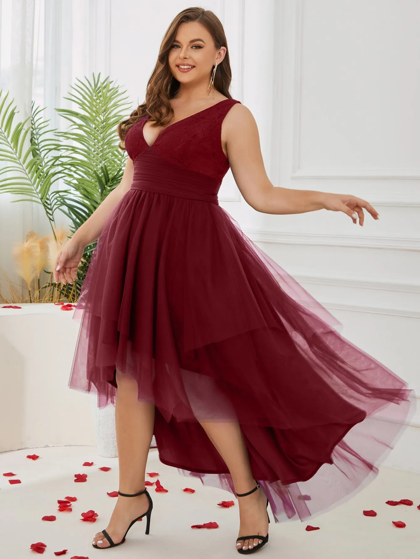 Women Plus Size V-neck Floral Lace Mesh Cocktail Dresses