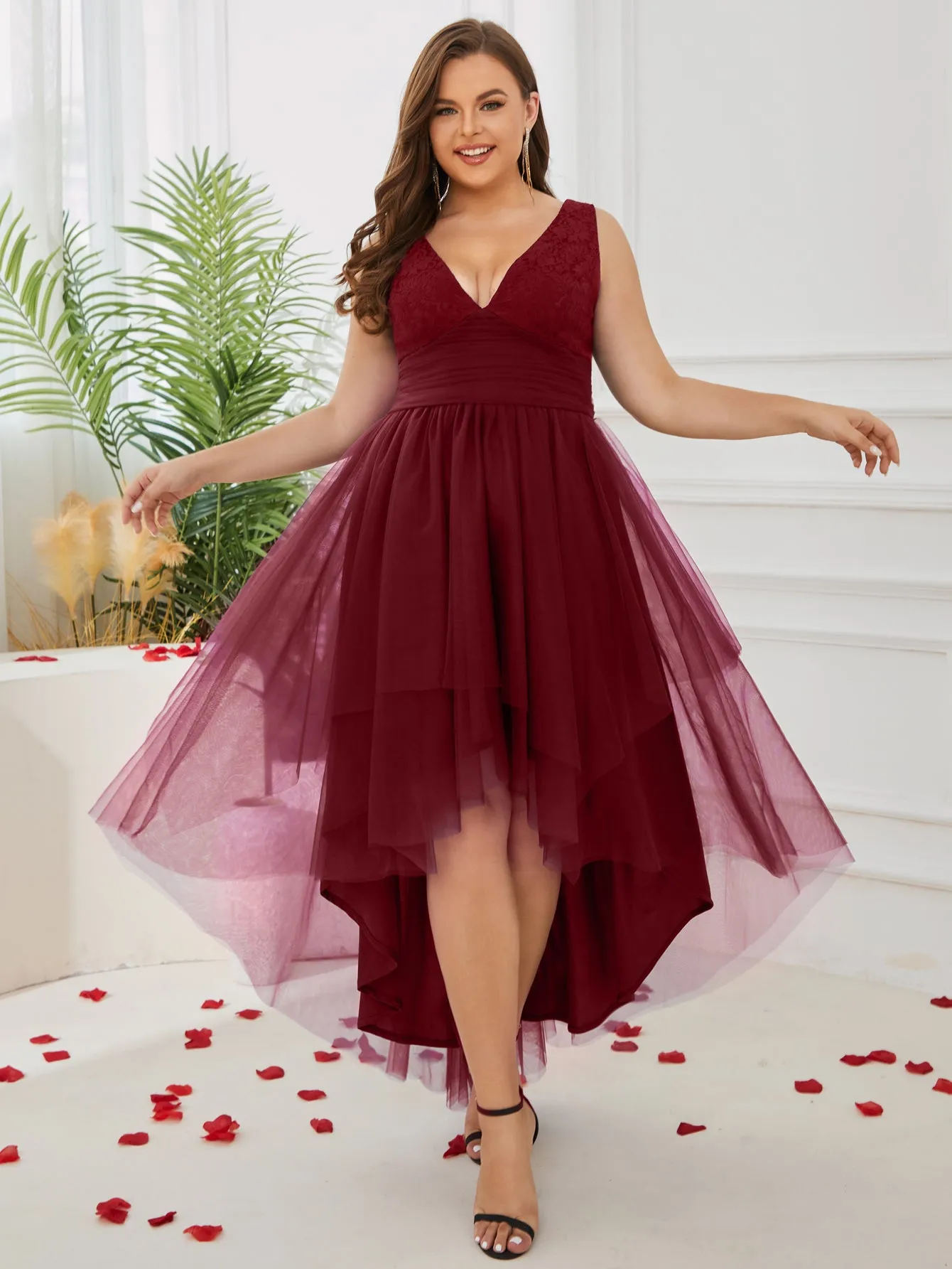 Women Plus Size V-neck Floral Lace Mesh Cocktail Dresses